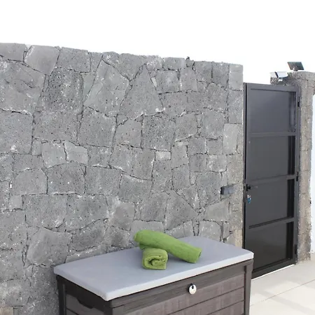 Nicole Playa Blanca (Lanzarote)